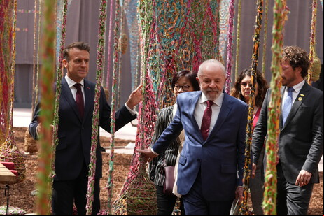 Lula durante visita de Estado à França